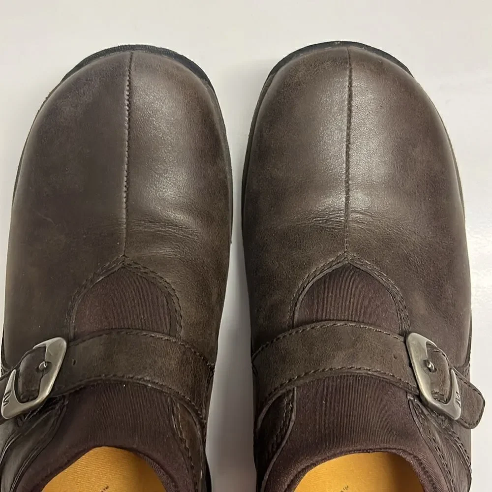 Merrell Brown Performance Slip-on Faux Buckle Footwear Shoes- Size 8